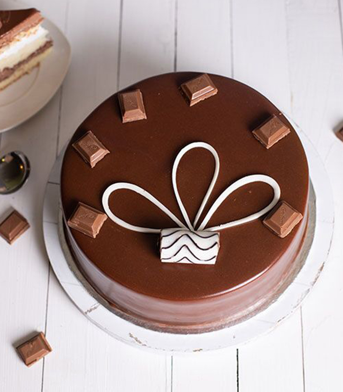 CADBURY CHOCOLATE CAKE 01