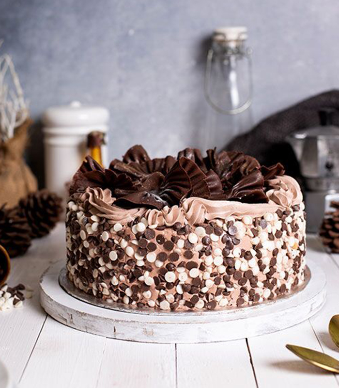 DEW STATION CHOCOLATE CAKE 01